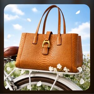 Dooney bourke purse New whit tag never used